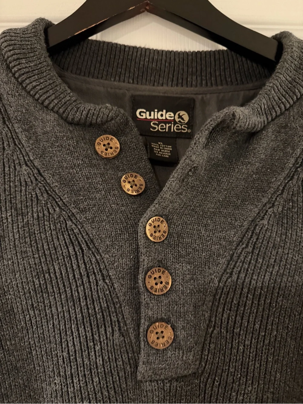 Guide Series charcoal crewneck